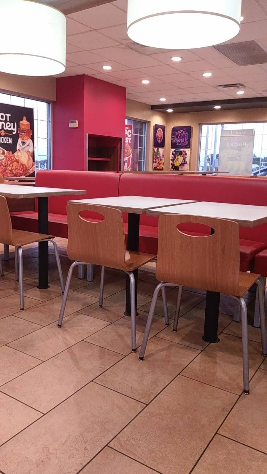 Taco Bell | meal takeaway | 199 W. Ocean View Ave, Norfolk, VA 23503, USA | 7575888604 OR +1 757-588-8604