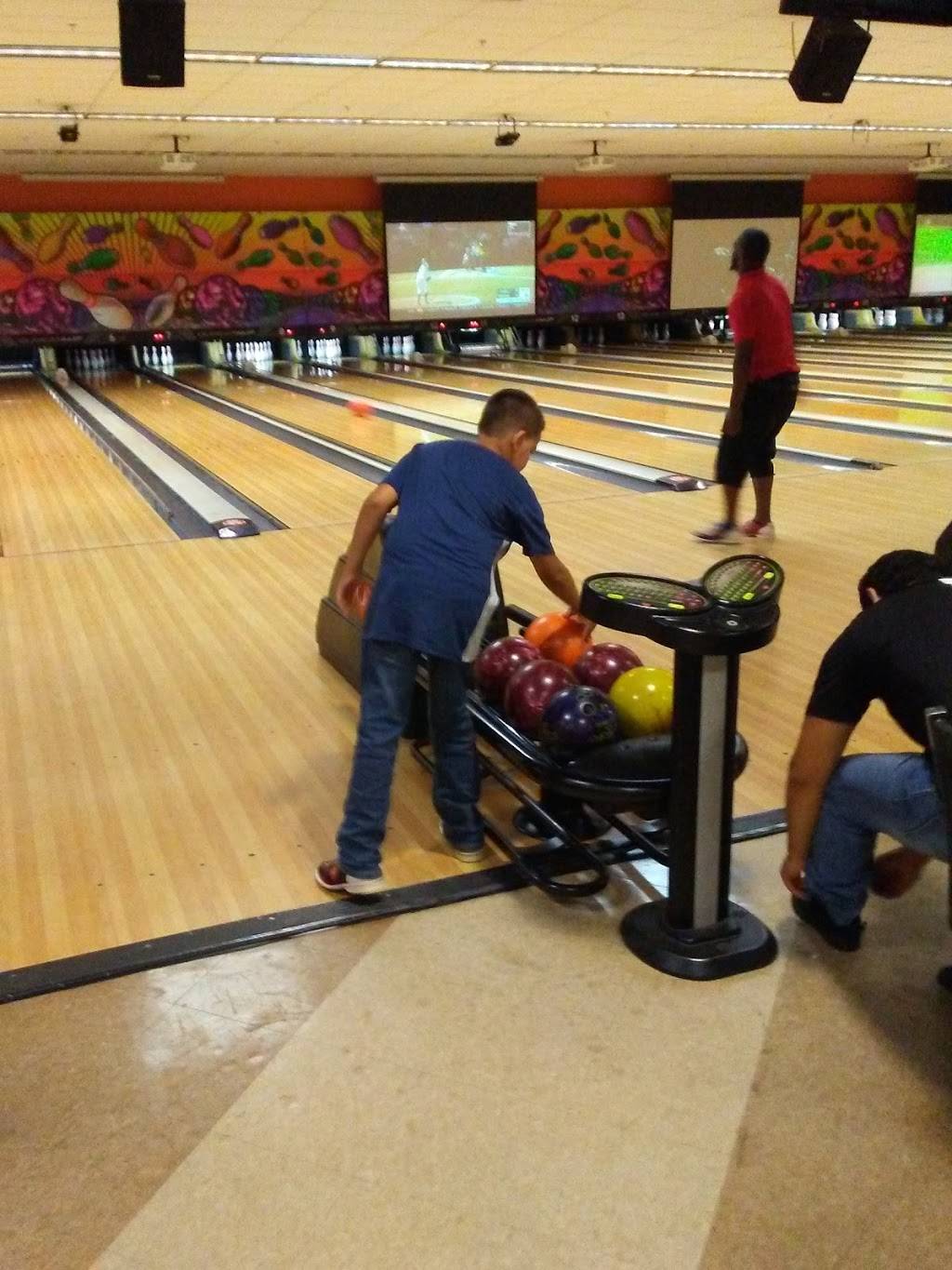 The Clubhouse | restaurant | 2704 Old Register Rd, Statesboro, GA 30458, USA | 9128711000 OR +1 912-871-1000