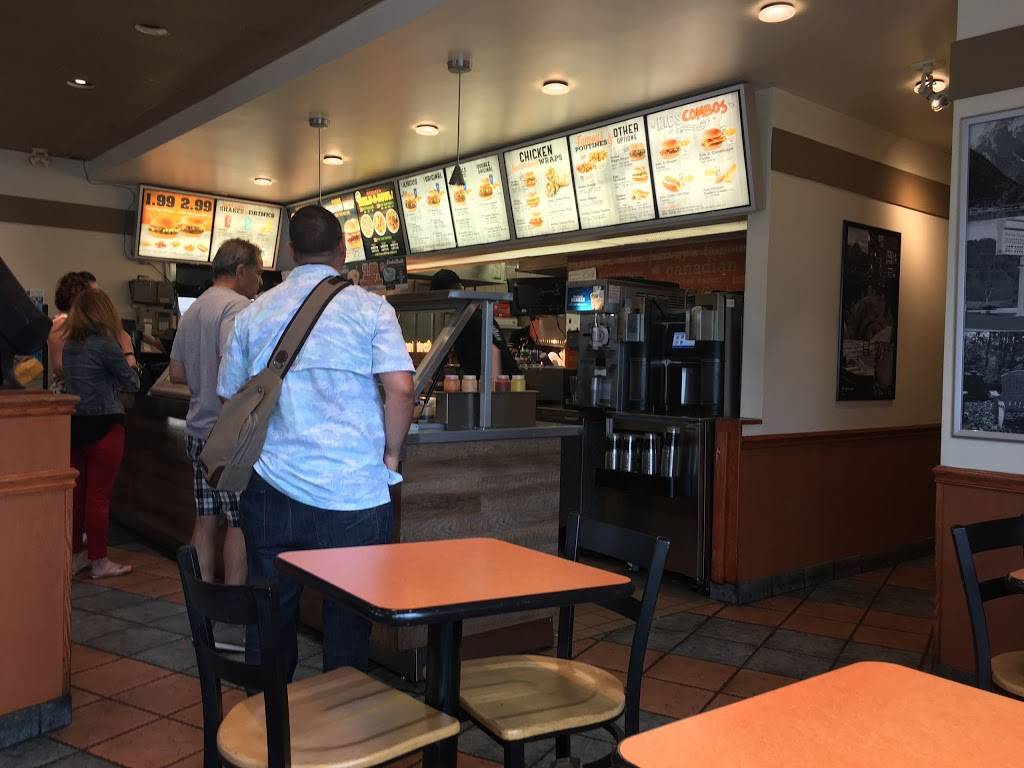 Harveys | restaurant | 847 Wonderland Rd S, London, ON N6K 4T2, Canada | 5194731200 OR +1 519-473-1200