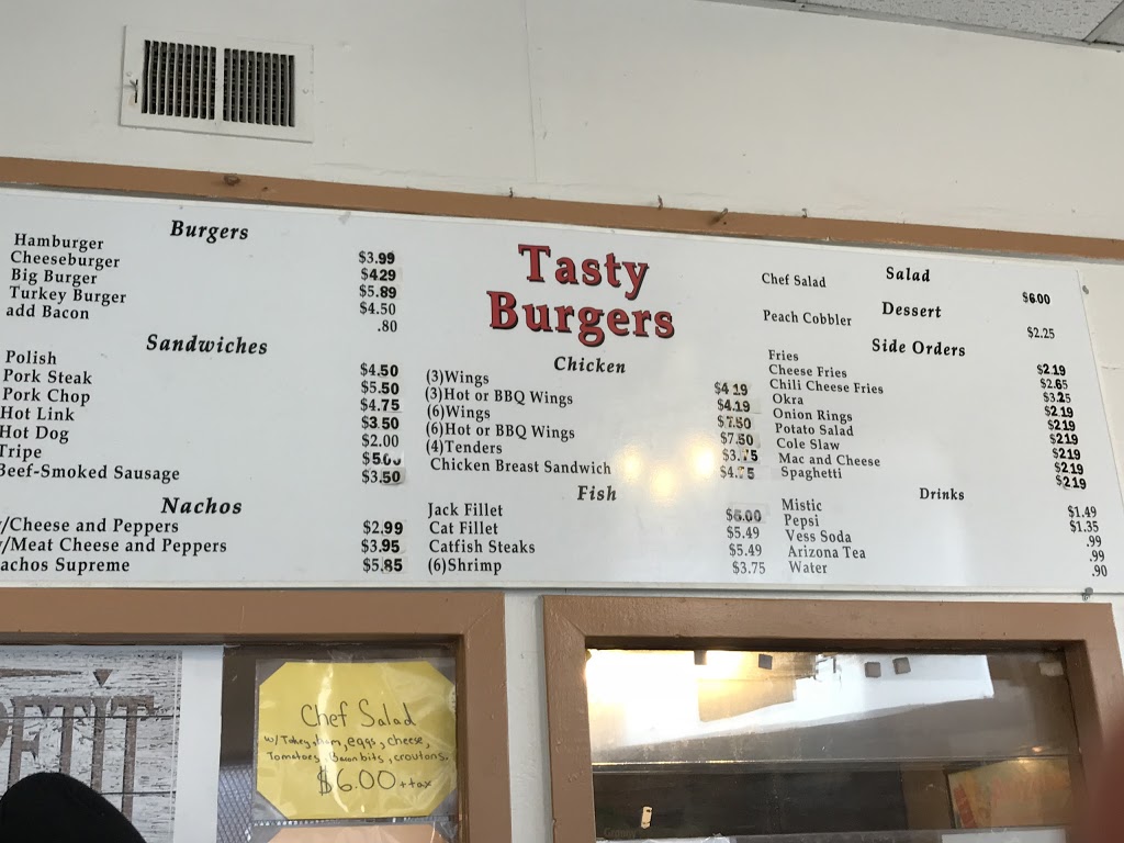 Taystee Burger | restaurant | 2700 State St, East St Louis, IL 62205, USA | 6182711722 OR +1 618-271-1722