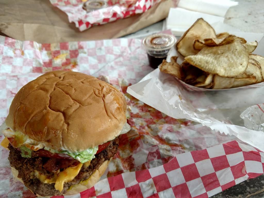 Road Runner Cafe | cafe | 1153 Kincaid Bridge Rd, Winnsboro, SC 29180, USA | 8036351600 OR +1 803-635-1600