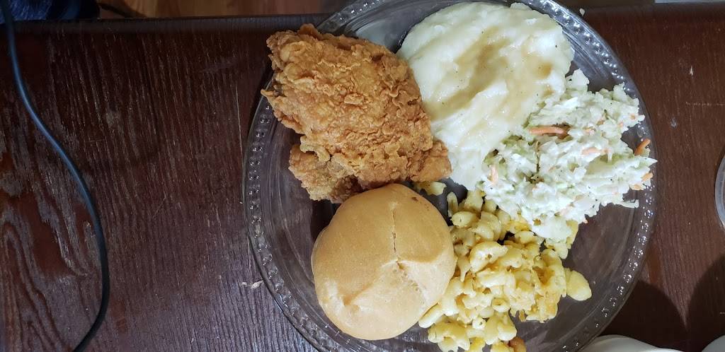 Ezells Famous Chicken | restaurant | 11805 Renton Ave S, Seattle, WA 98178, USA | 2067721925 OR +1 206-772-1925