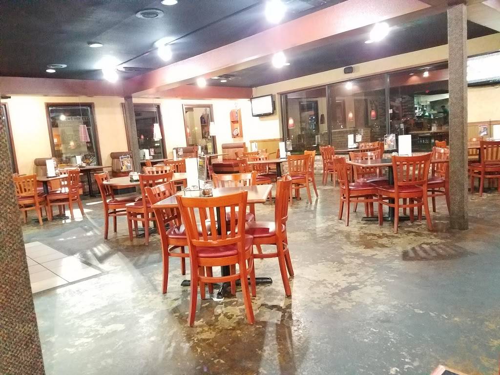 Pizza Hut | restaurant | 110 S WW White Rd, San Antonio, TX 78219, USA | 2107984800 OR +1 210-798-4800