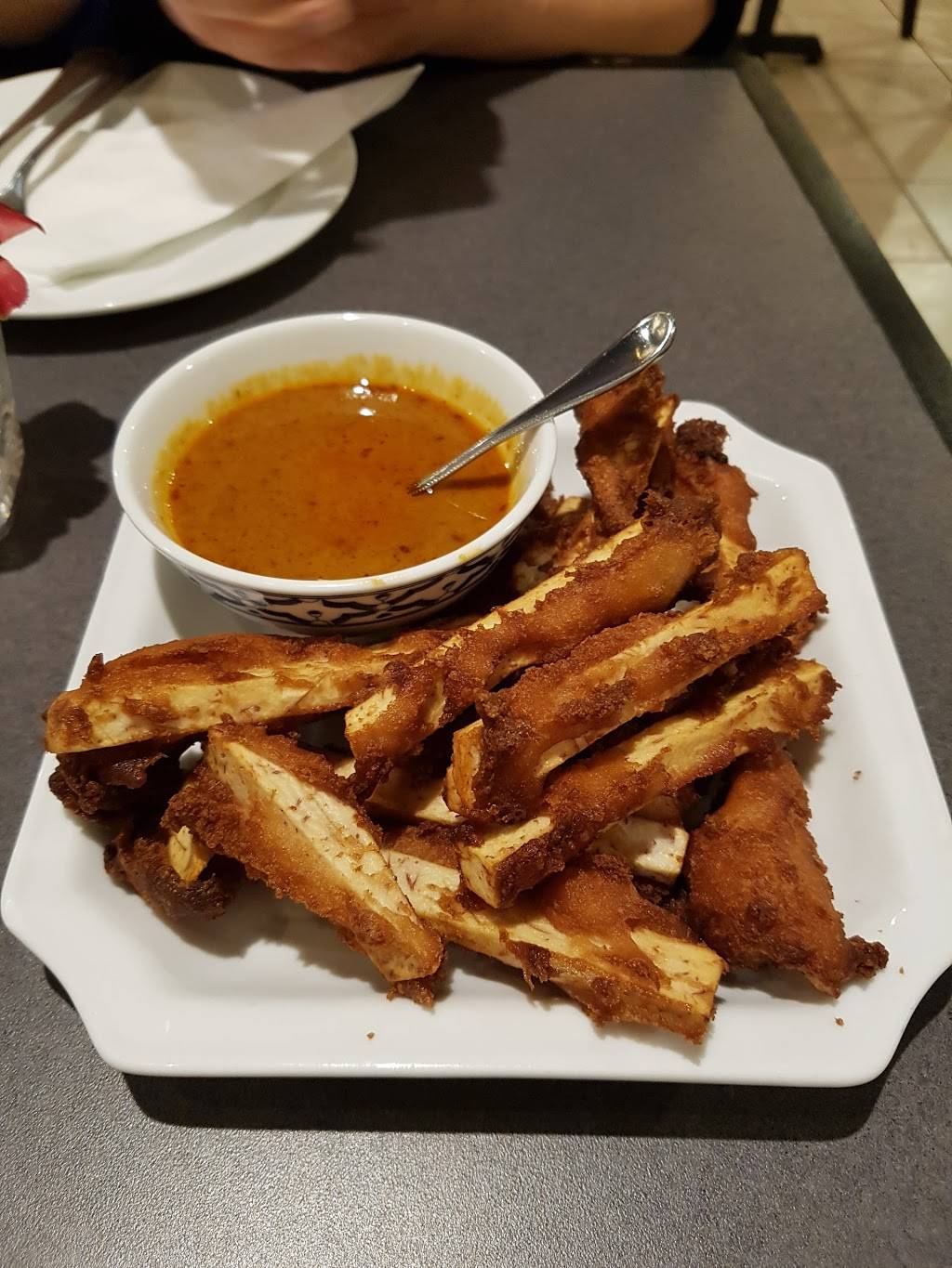 Little Bangkok | restaurant | 227 Main St N, Markham, ON L3P 1Y6, Canada | 9054718818 OR +1 905-471-8818