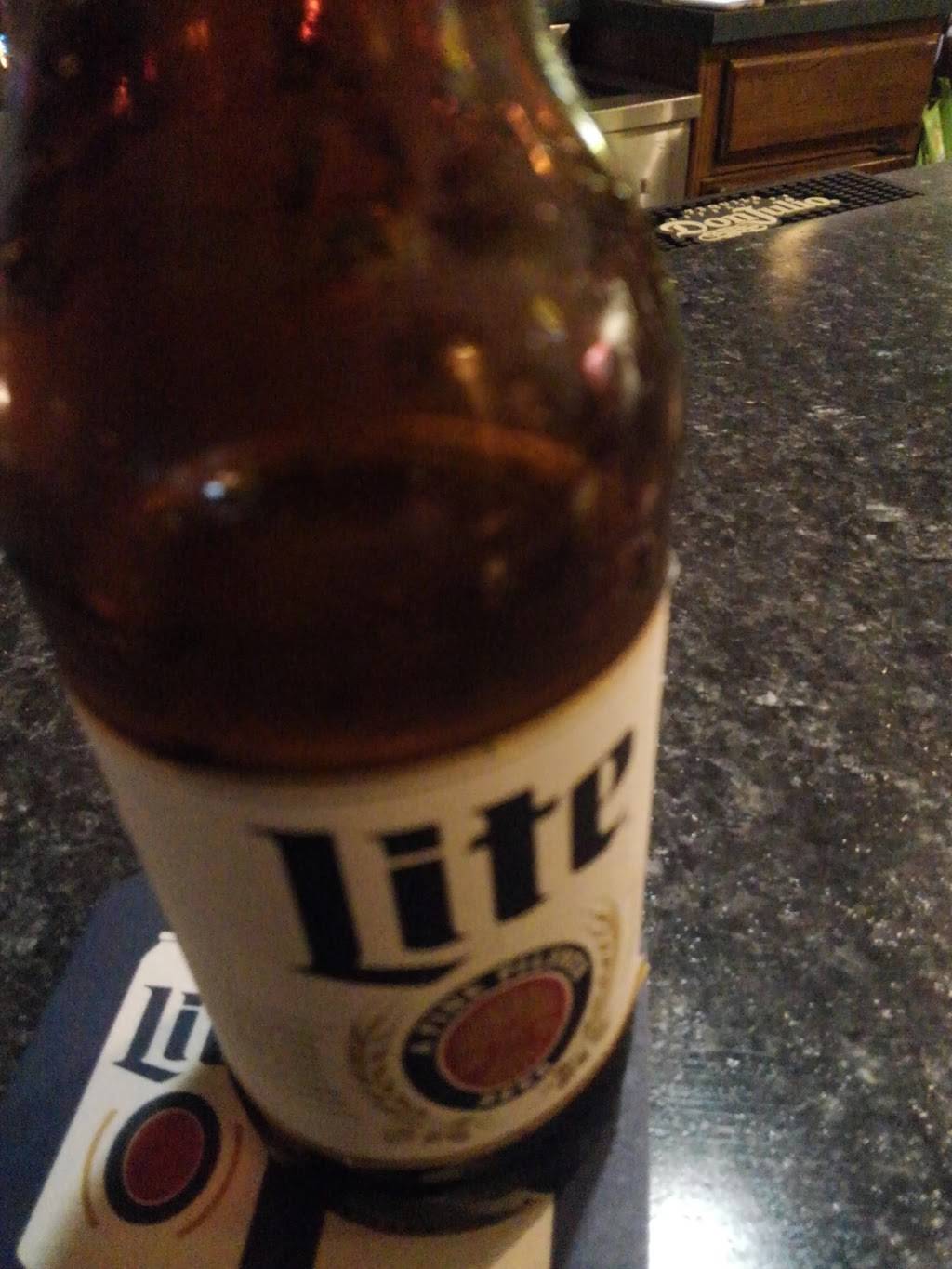 Cin Dees Place | restaurant | 232 W Smith Rd, Medina, OH 44256, USA | 3307226700 OR +1 330-722-6700