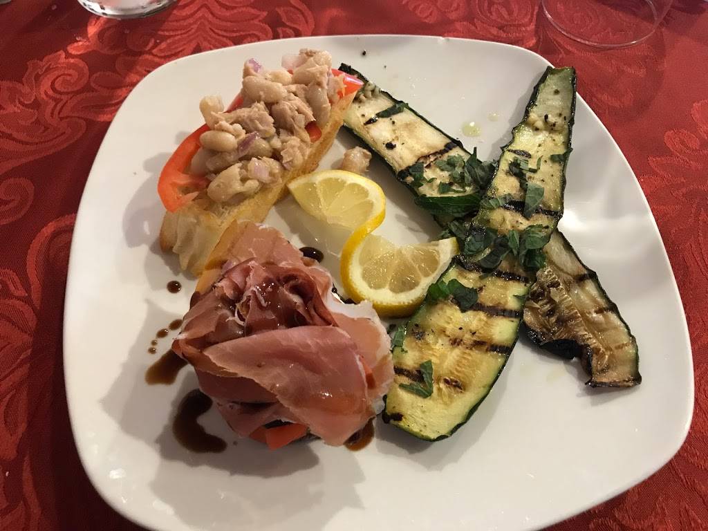 Giacomos Italian Restaurant | restaurant | 107 Mont Alto Rd, Fayetteville, PA 17222, USA | 7173520199 OR +1 717-352-0199