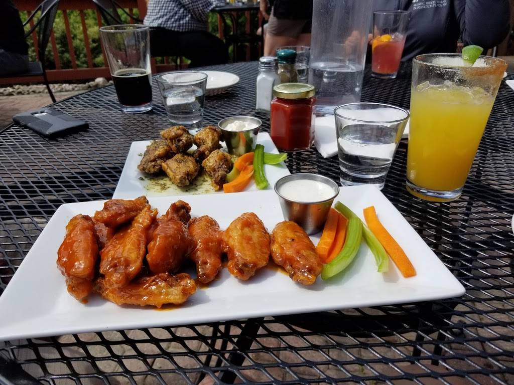 Lisa Gs | restaurant | 6125 Sentinel Rd, Lake Placid, NY 12946, USA | 5185232093 OR +1 518-523-2093