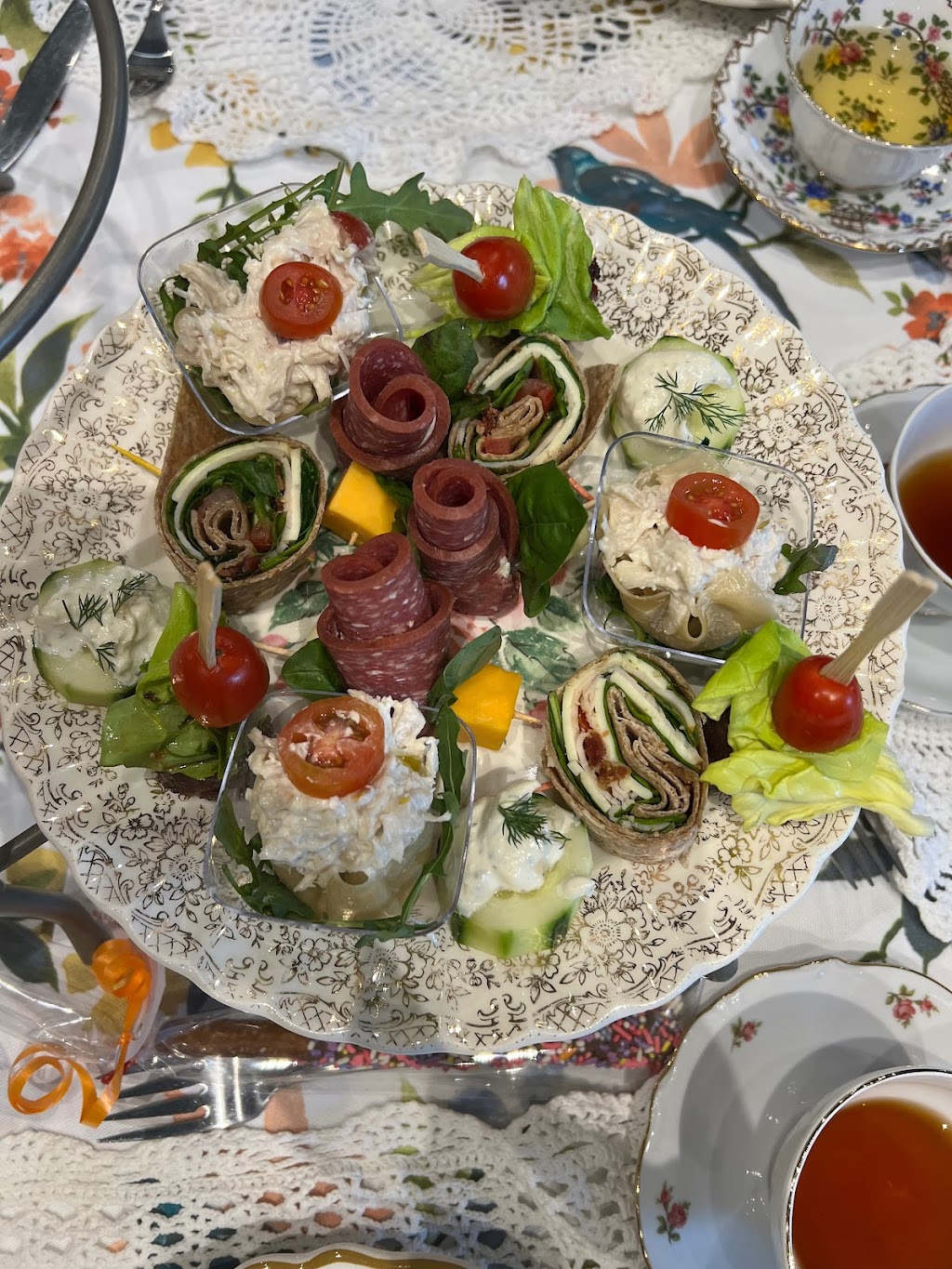 Bebe & Pops Thriving Hive | cafe | 200 N Main St, Sellersville, PA 18960, USA | 2674293075 OR +1 267-429-3075