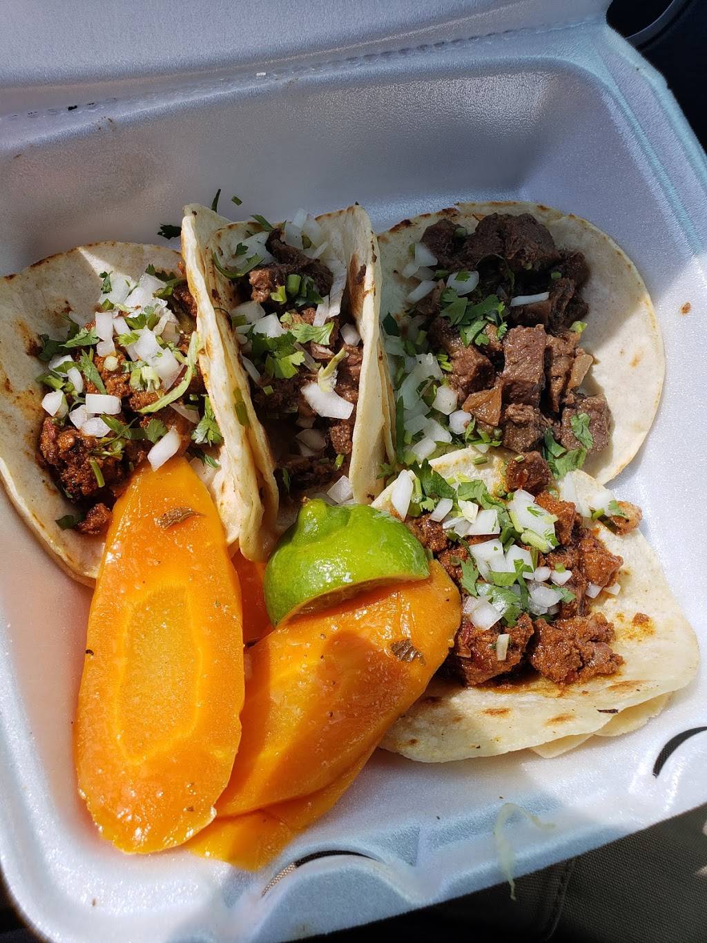 Taqueria Sanchez | restaurant | 4011 NW 10th St, Oklahoma City, OK 73107, USA | 4055203553 OR +1 405-520-3553