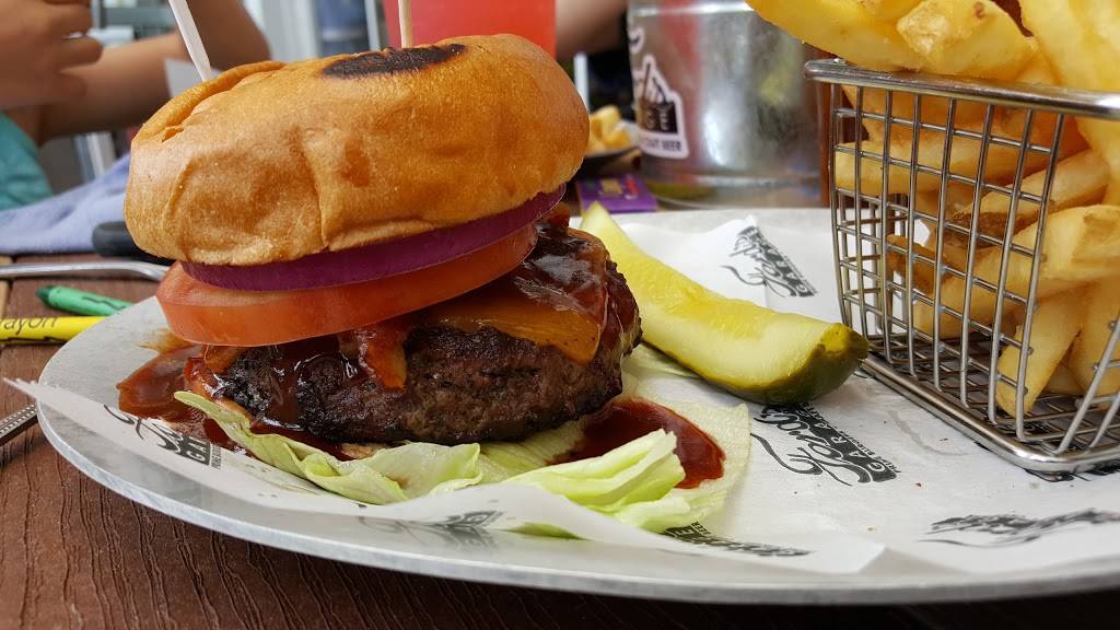 Fords Garage | restaurant | 10801 Corkscrew Rd Suite 519, Estero, FL 33928, USA | 2394953673 OR +1 239-495-3673