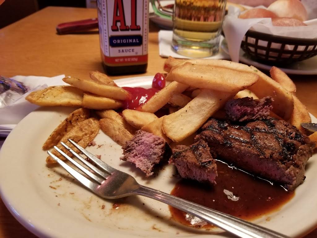 Texas Roadhouse | restaurant | 515 N Lexington-Springmill Rd, Ontario, OH 44906, USA | 4195297427 OR +1 419-529-7427