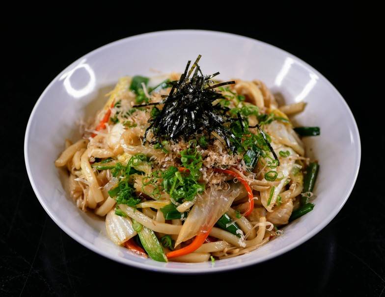 Kitchen United Mix | restaurant | 7127 E Shea Blvd, Scottsdale, AZ 85254, USA | 4807045590 OR +1 480-704-5590