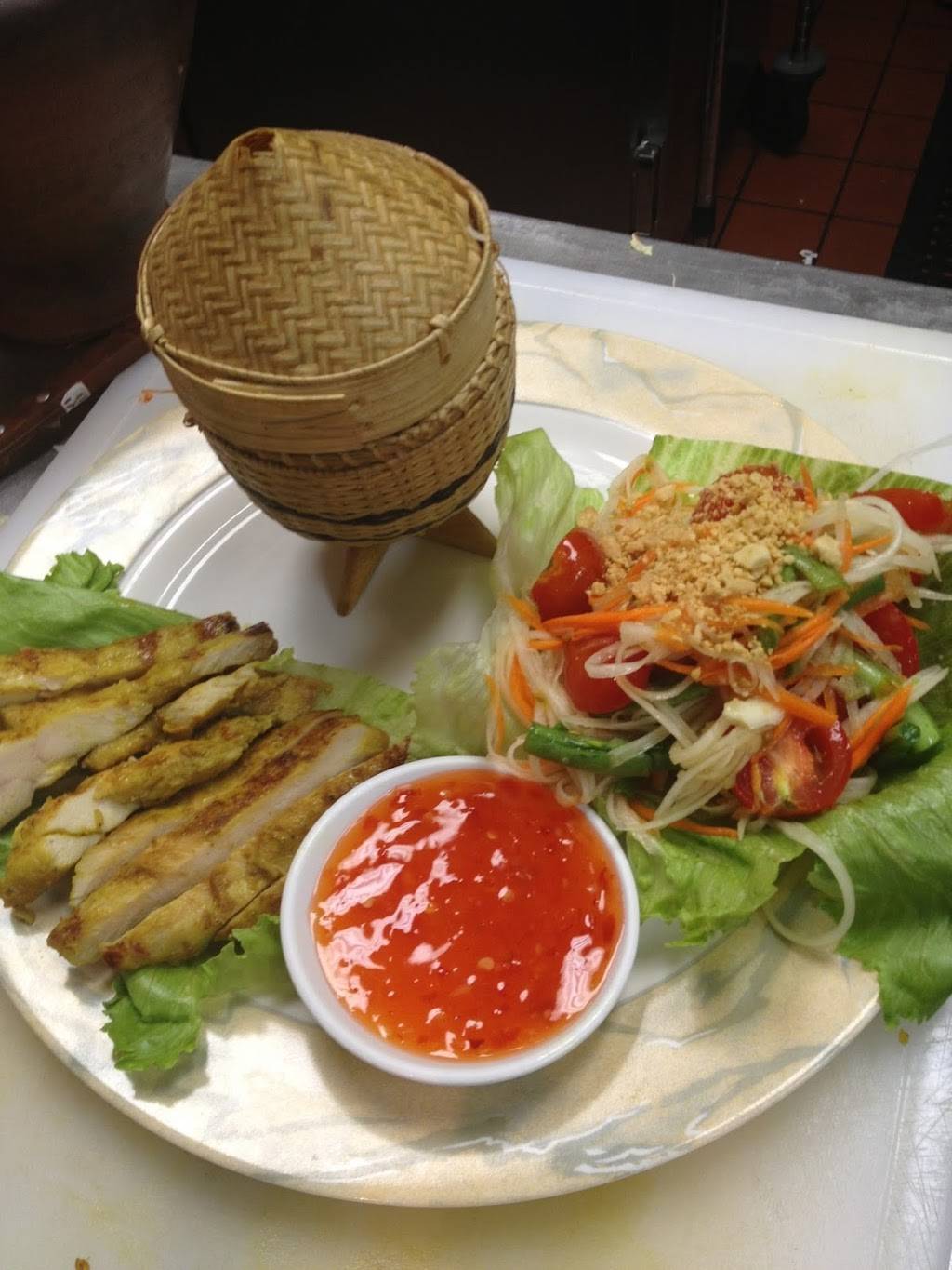 Khun Suda Thai Cuisine | restaurant | 1825 Douglas Blvd, Roseville, CA 95661, USA | 9167822745 OR +1 916-782-2745