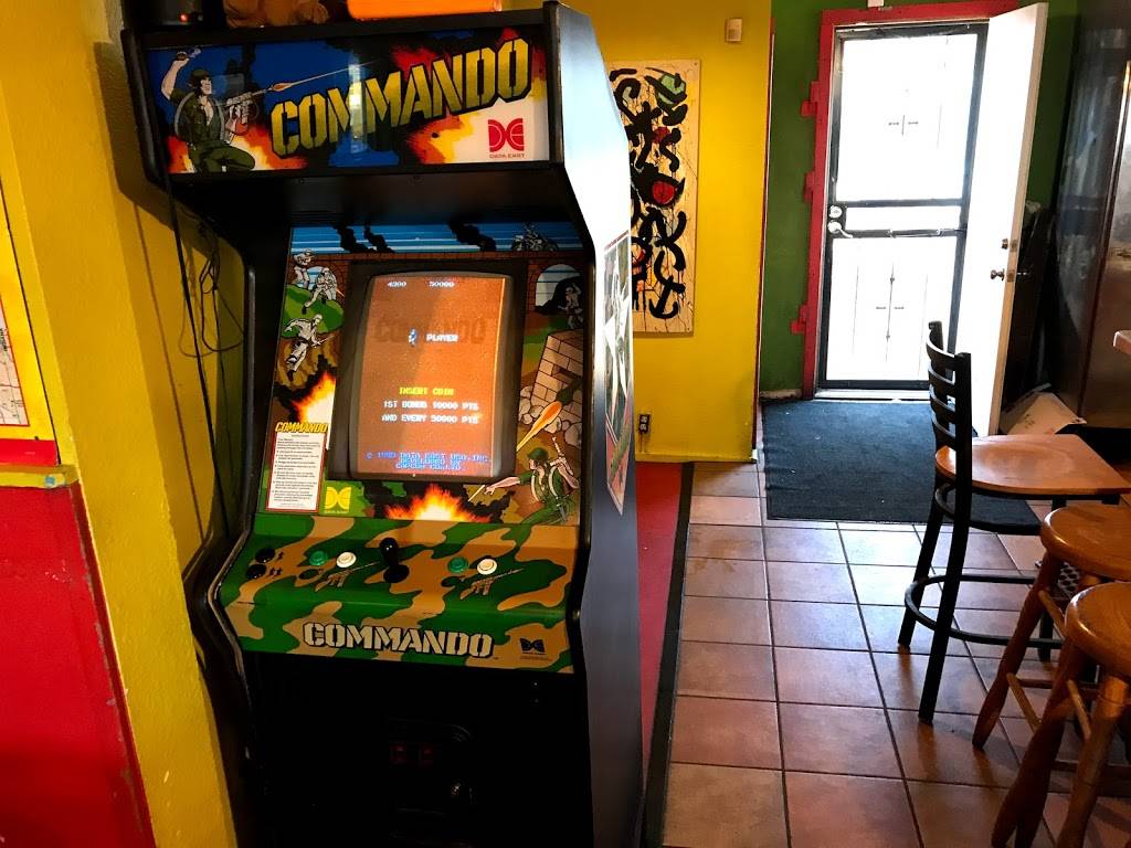 Uncle Frankys | meal takeaway | 728 Broadway St NE, Minneapolis, MN 55413, USA | 6124552181 OR +1 612-455-2181