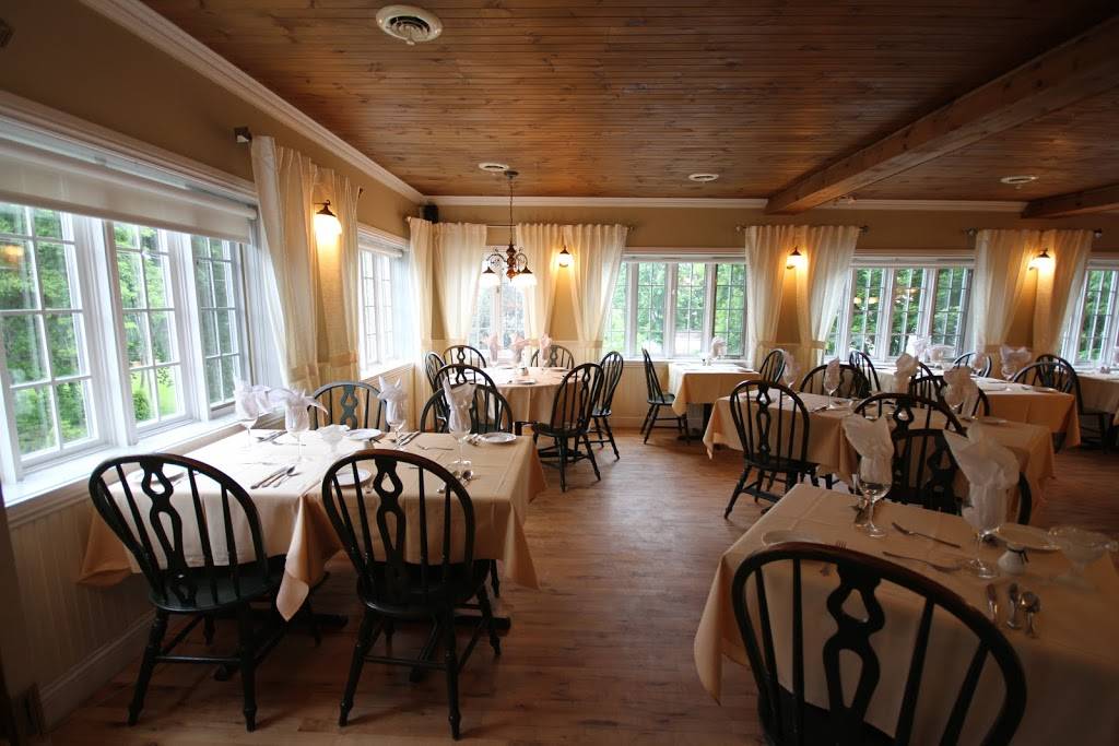 La Maison Verte | restaurant | 16981 Boul Gouin O, Sainte-Geneviève, QC H9H 1E6, Canada | 5146966308 OR +1 514-696-6308