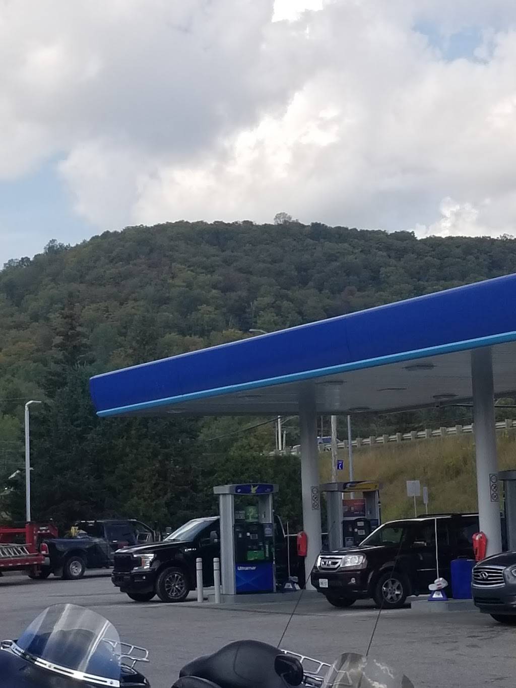 Subway | restaurant | 1757 QC-117, Mont-Tremblant, QC J8E 2X9, Canada | 8194253953 OR +1 819-425-3953