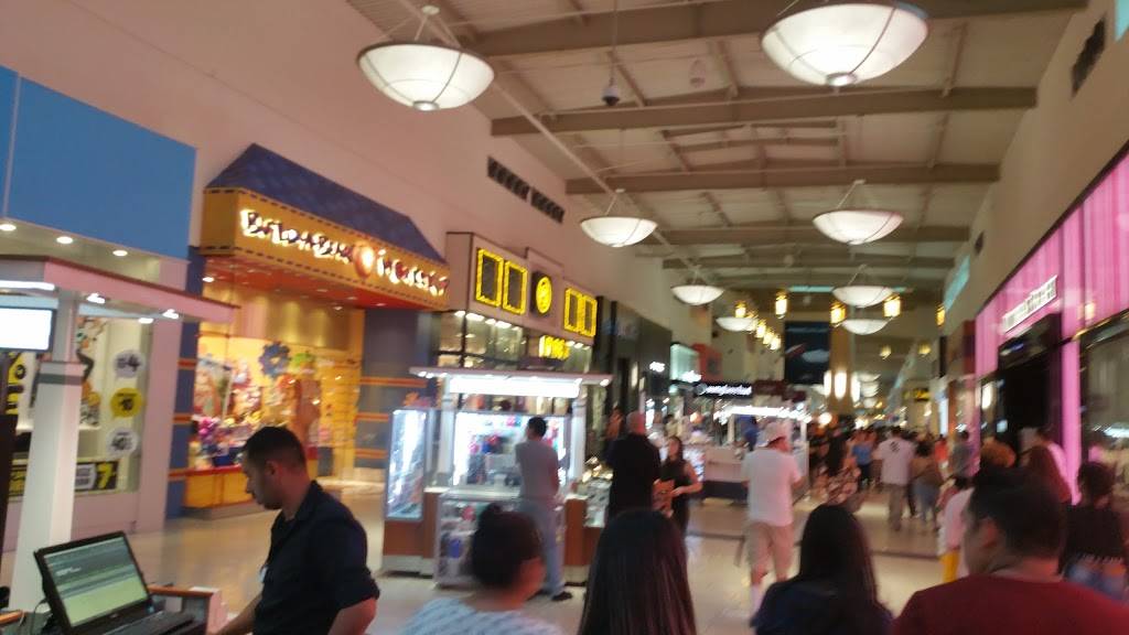 Fashion Fair | shopping mall | 645 E Shaw Ave, Fresno, CA 93710, USA | 5592241591 OR +1 559-224-1591