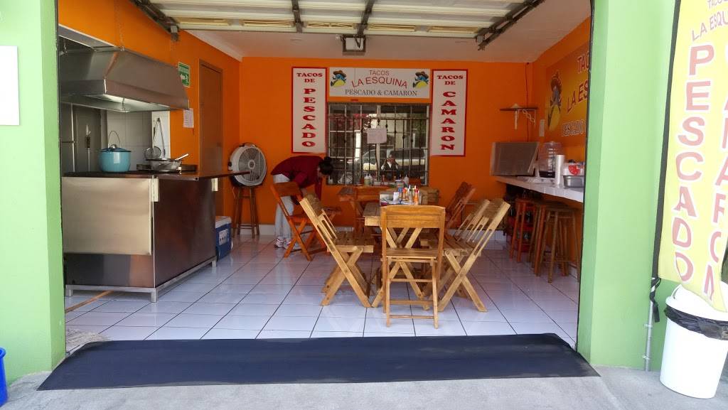 Tacos La Esquina Pescado Y Camarón | restaurant | Av Caoba 47c, El Refugio, Redondo, B.C., Mexico | 016641826306 OR +52 664 182 6306