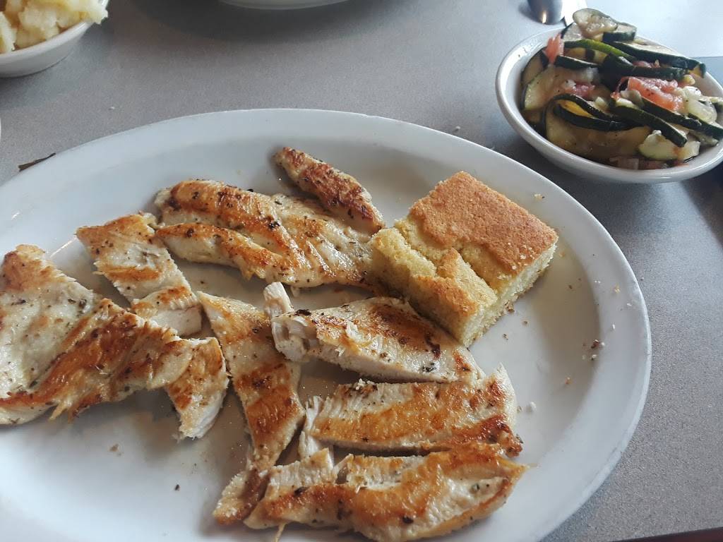 Johns Family Restaurant | restaurant | 2002 Westinghouse Blvd, Charlotte, NC 28241, USA | 7045886613 OR +1 704-588-6613