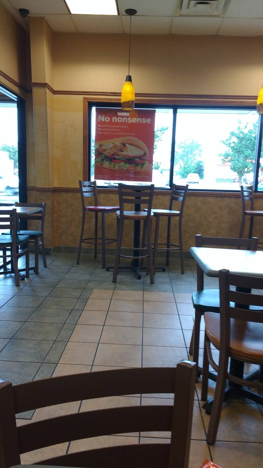 Subway | restaurant | 801 N Walnut St, Mt Carmel, IL 62863, USA | 6182627774 OR +1 618-262-7774