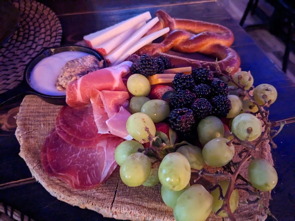 Tapas 65 Restaurant & Bar | restaurant | 3371 E Montclair St, Springfield, MO 65804, USA | 4178272777 OR +1 417-827-2777