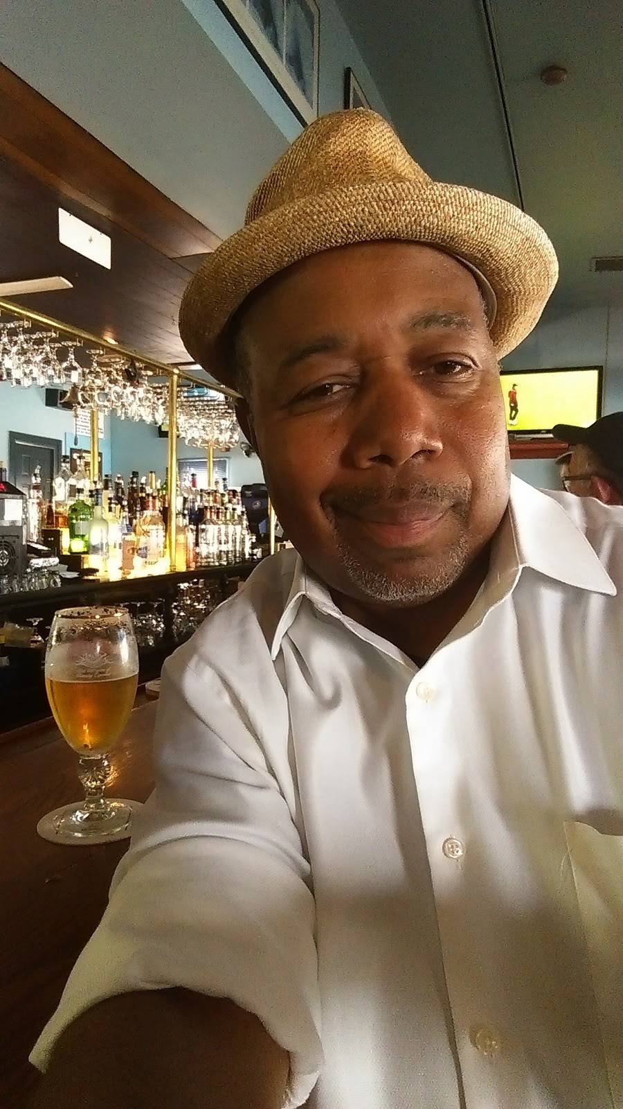 Dudleys Parkview | restaurant | 94 Hudson Park Rd, New Rochelle, NY 10805, USA | 9142354445 OR +1 914-235-4445