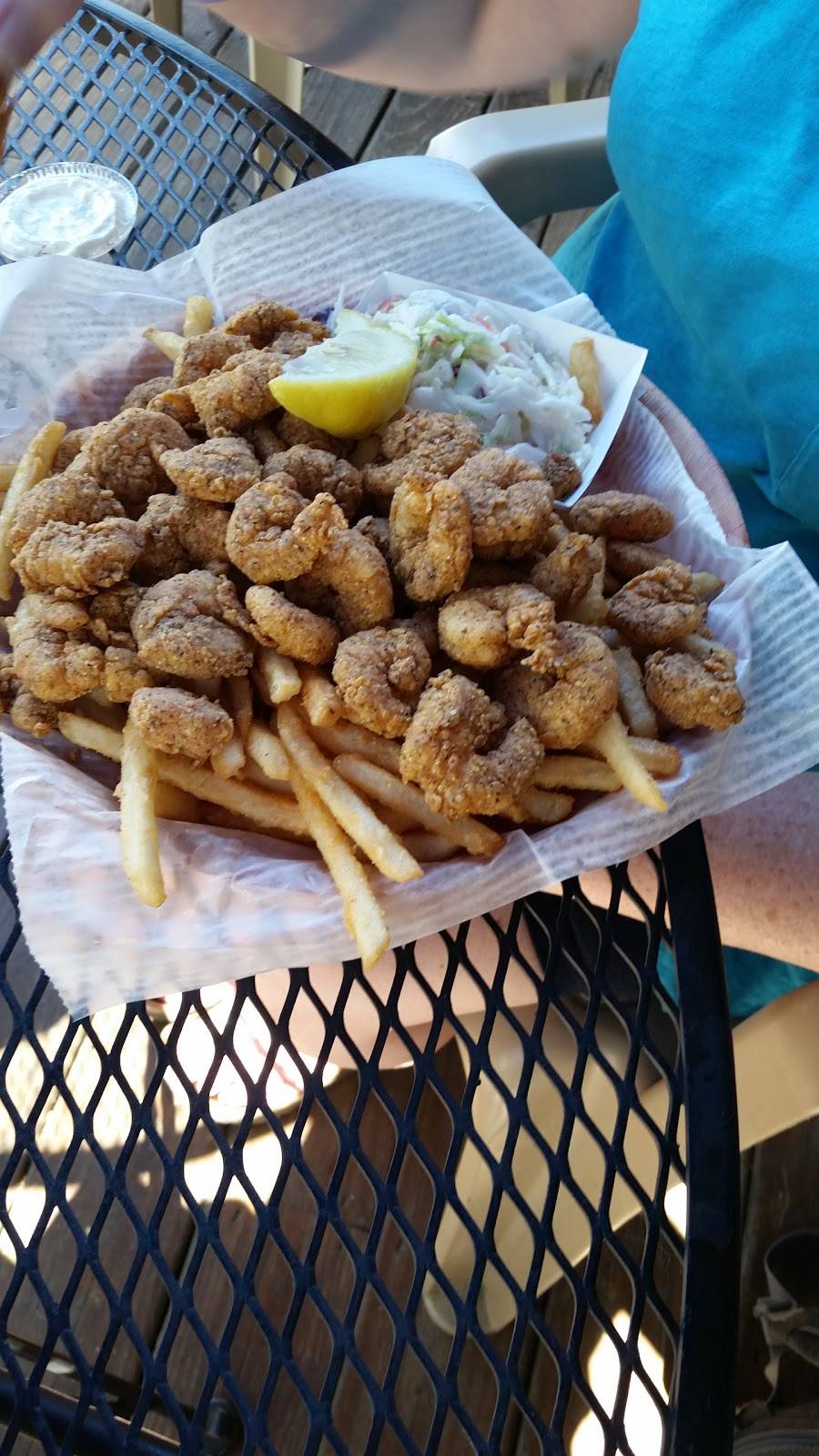 The Big Catch | restaurant | 3651, 150 Shore Dr, Bristol, NH 03222, USA | 6037443120 OR +1 603-744-3120