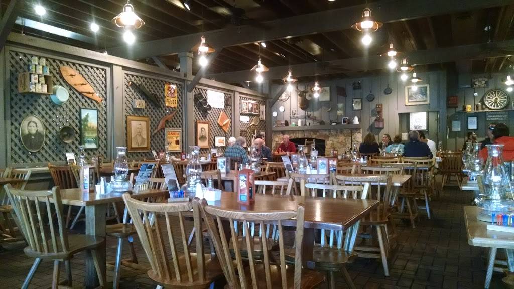 Cracker Barrel Old Country Store | restaurant | 4260 Boatways Rd, Fort Myers, FL 33905, USA | 2396932244 OR +1 239-693-2244