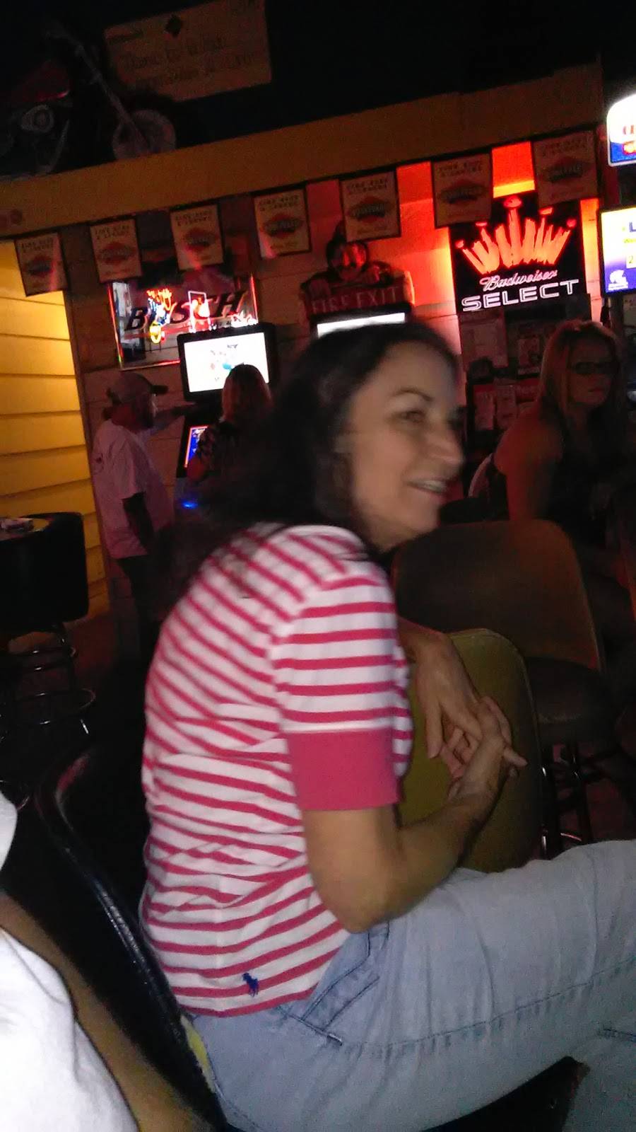 Firestation Bar & Grill | restaurant | 146 Illinois St, Camdenton, MO 65020, USA | 5738732222 OR +1 573-873-2222