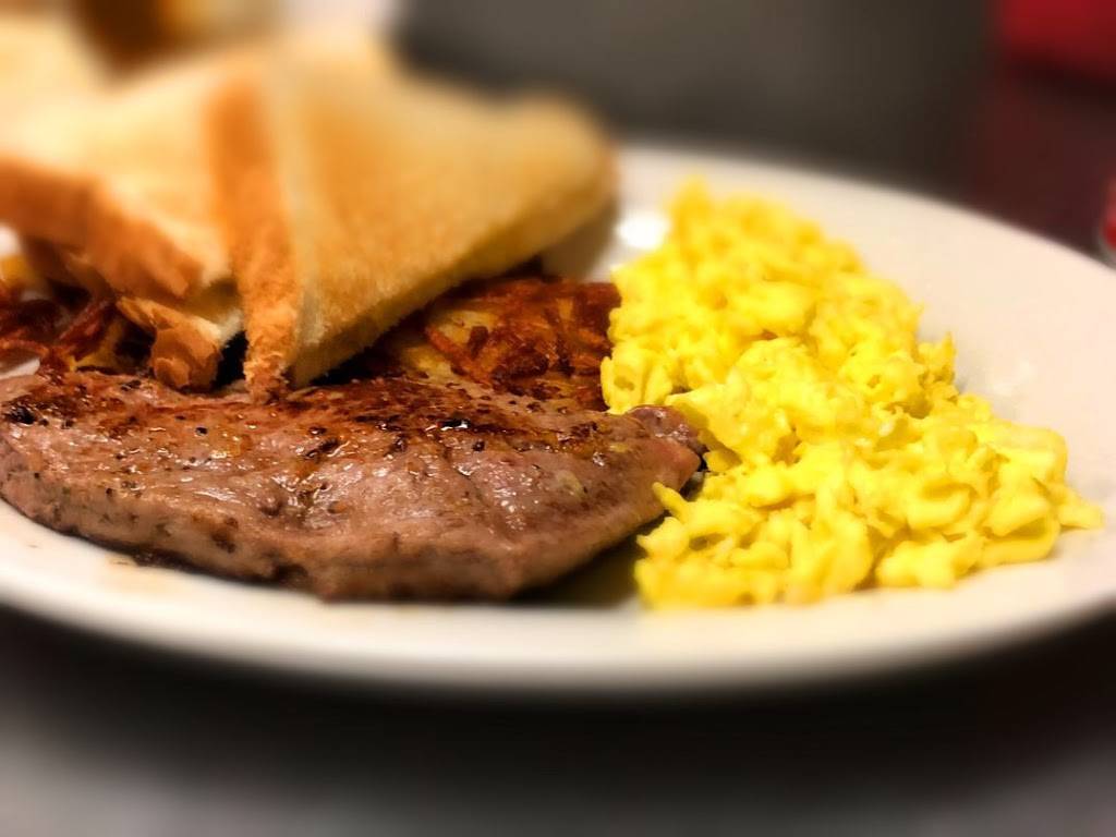 Cs Waffles Family Restaurant | restaurant | 6526 South Ave, Youngstown, OH 44512, USA | 3309533790 OR +1 330-953-3790