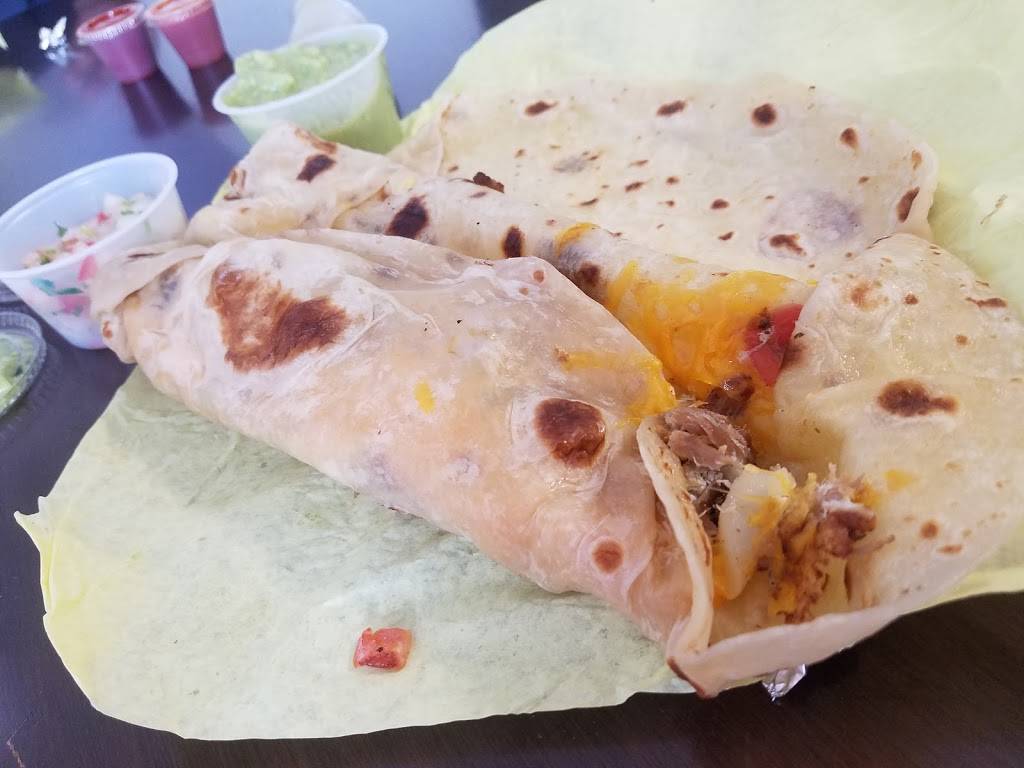 Los Juanitos Mexican Food | restaurant | 1000 E Berry St, Fort Worth, TX 76110, USA | 8173490567 OR +1 817-349-0567