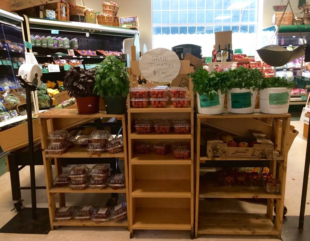 Micknucks Fresh Marketplace | restaurant | 570 Main St, Fiskdale, MA 01518, USA | 5083470116 OR +1 508-347-0116