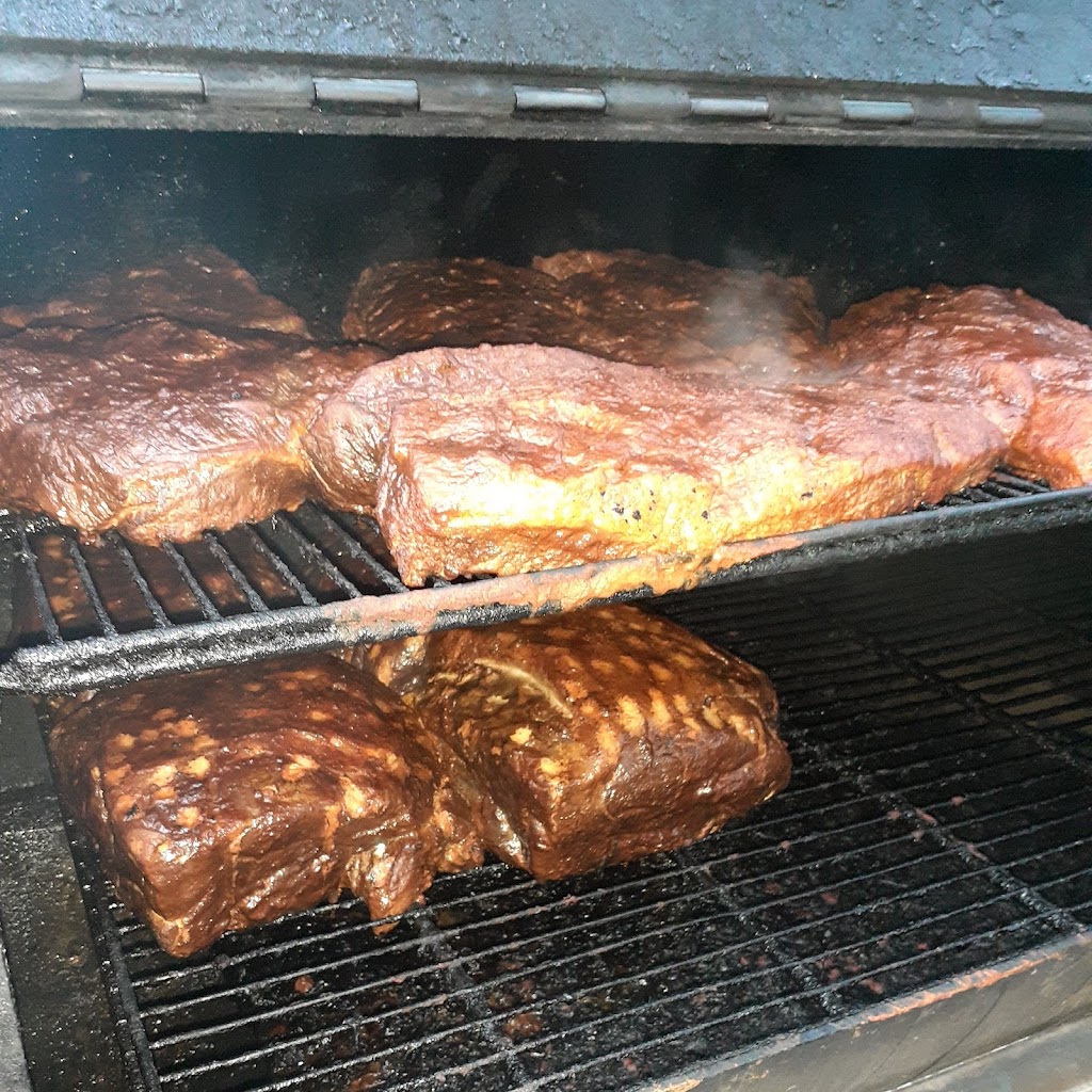 Tonys BBQ llc | restaurant | 17668 Co Rd 240, Weaubleau, MO 65774, USA | 8163921428 OR +1 816-392-1428