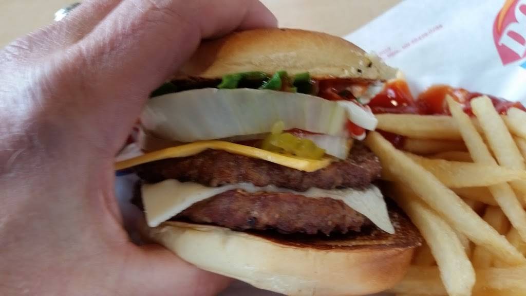 Dairy Queen | restaurant | 2846 NY-112, Medford, NY 11763, USA | 6318803244 OR +1 631-880-3244