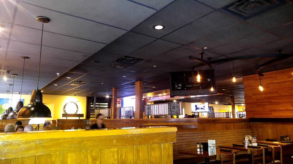 Outback Steakhouse | restaurant | 6950 Ridge Rd, Parma, OH 44129, USA | 4408426114 OR +1 440-842-6114