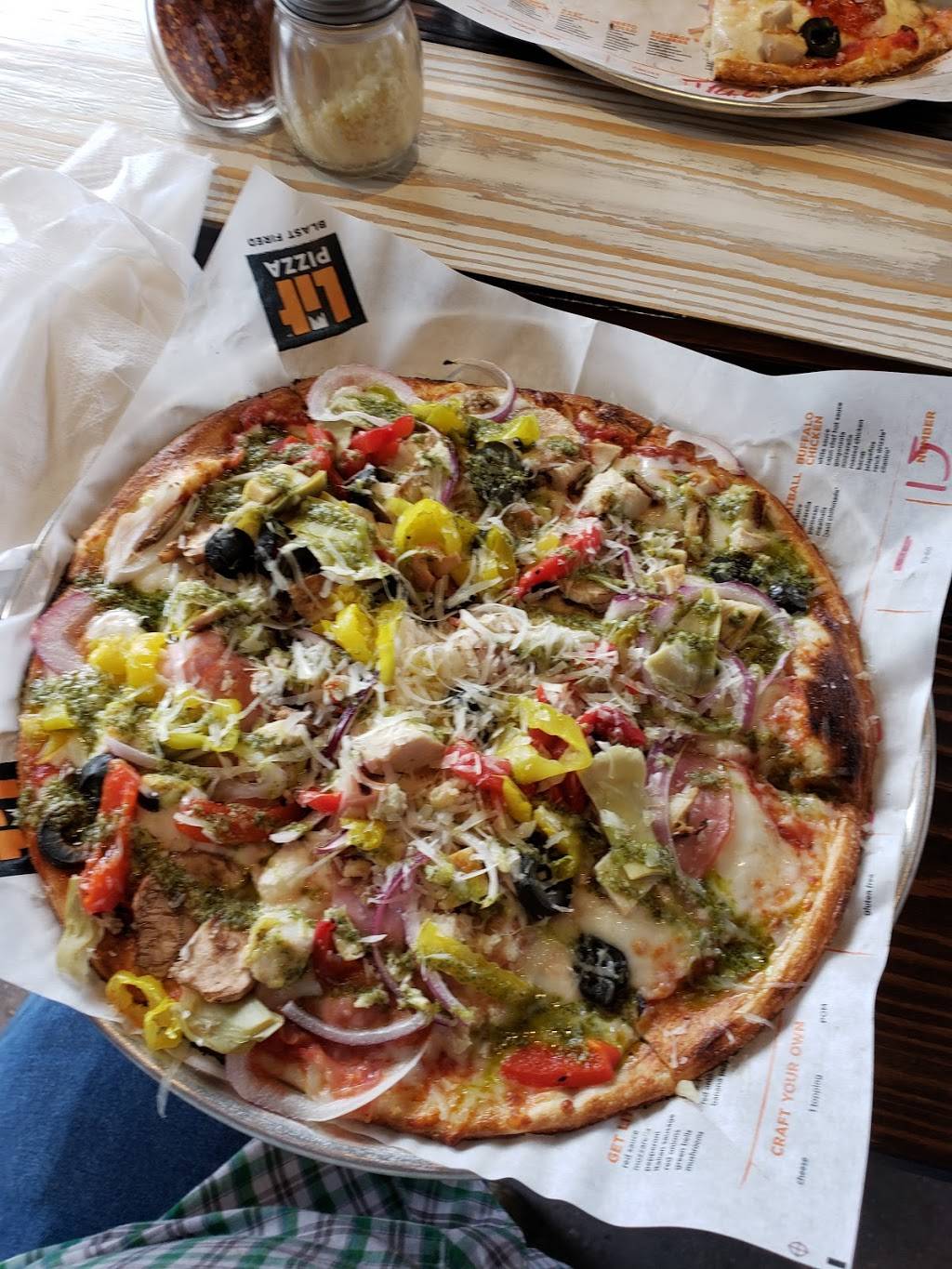 Lit Pizza | restaurant | 447 Oak Plaza Blvd, Brusly, LA 70719, USA | 2254120001 OR +1 225-412-0001