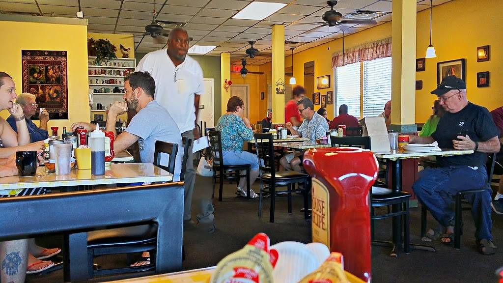 Carols Place | restaurant | 3421 S Orange Ave, Orlando, FL 32806, USA | 4072518860 OR +1 407-251-8860