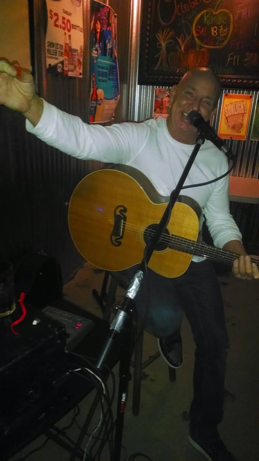 Pizza King | restaurant | 10615 Zionsville Rd, Zionsville, IN 46077, USA | 3178732363 OR +1 317-873-2363