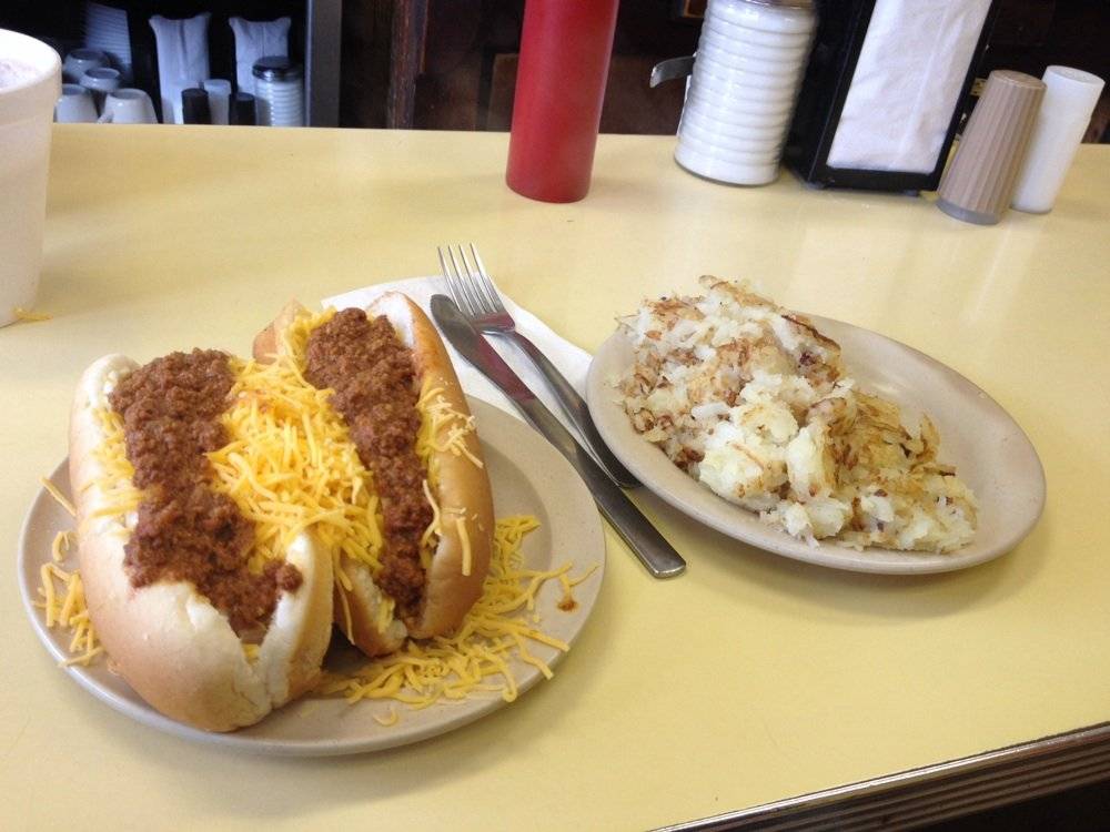 Steves Diner | restaurant | 6850 Biddulph Ave, Cleveland, OH 44144, USA | 2163510200 OR +1 216-351-0200