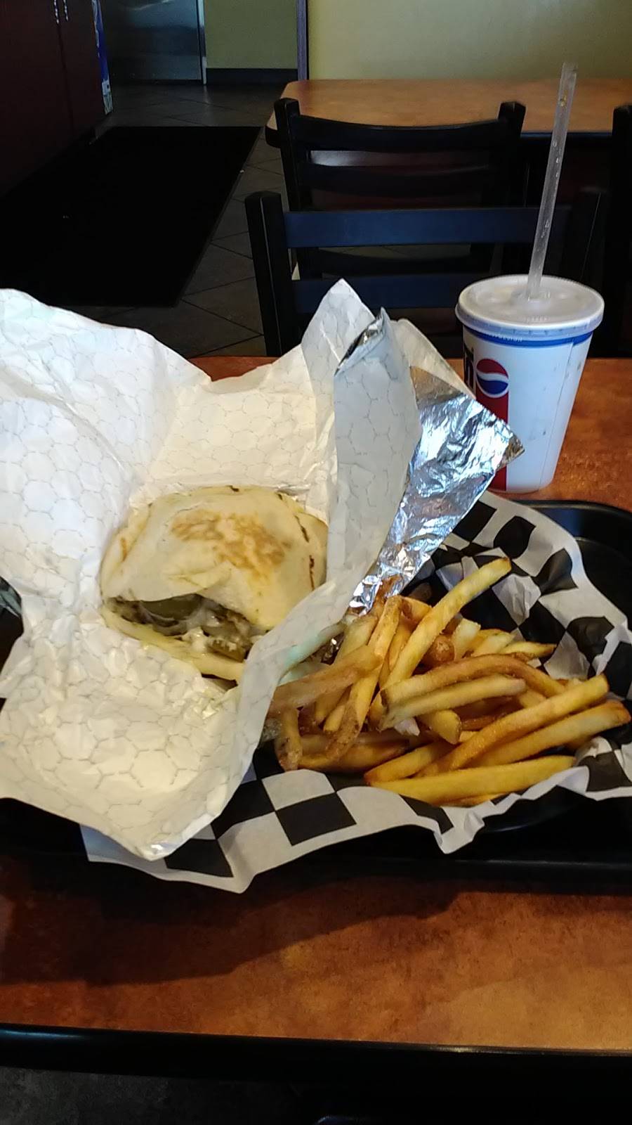 Jamrah Middle Eastern Cuisine | restaurant | 2672 Dekalb Ave, Sycamore, IL 60178, USA | 8155170007 OR +1 815-517-0007