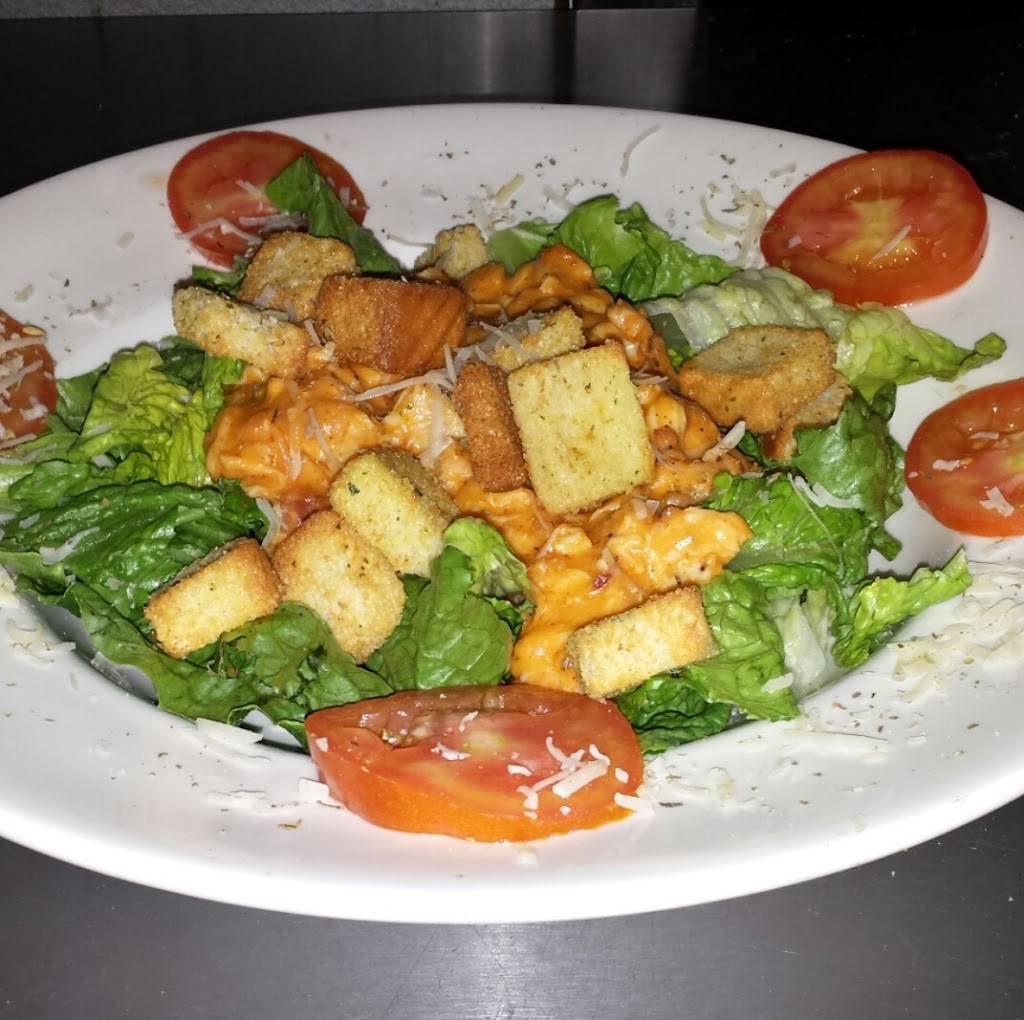 Slices Pizzeria Griffin | restaurant | 136 W Solomon St, Griffin, GA 30223, USA | 7702270022 OR +1 770-227-0022