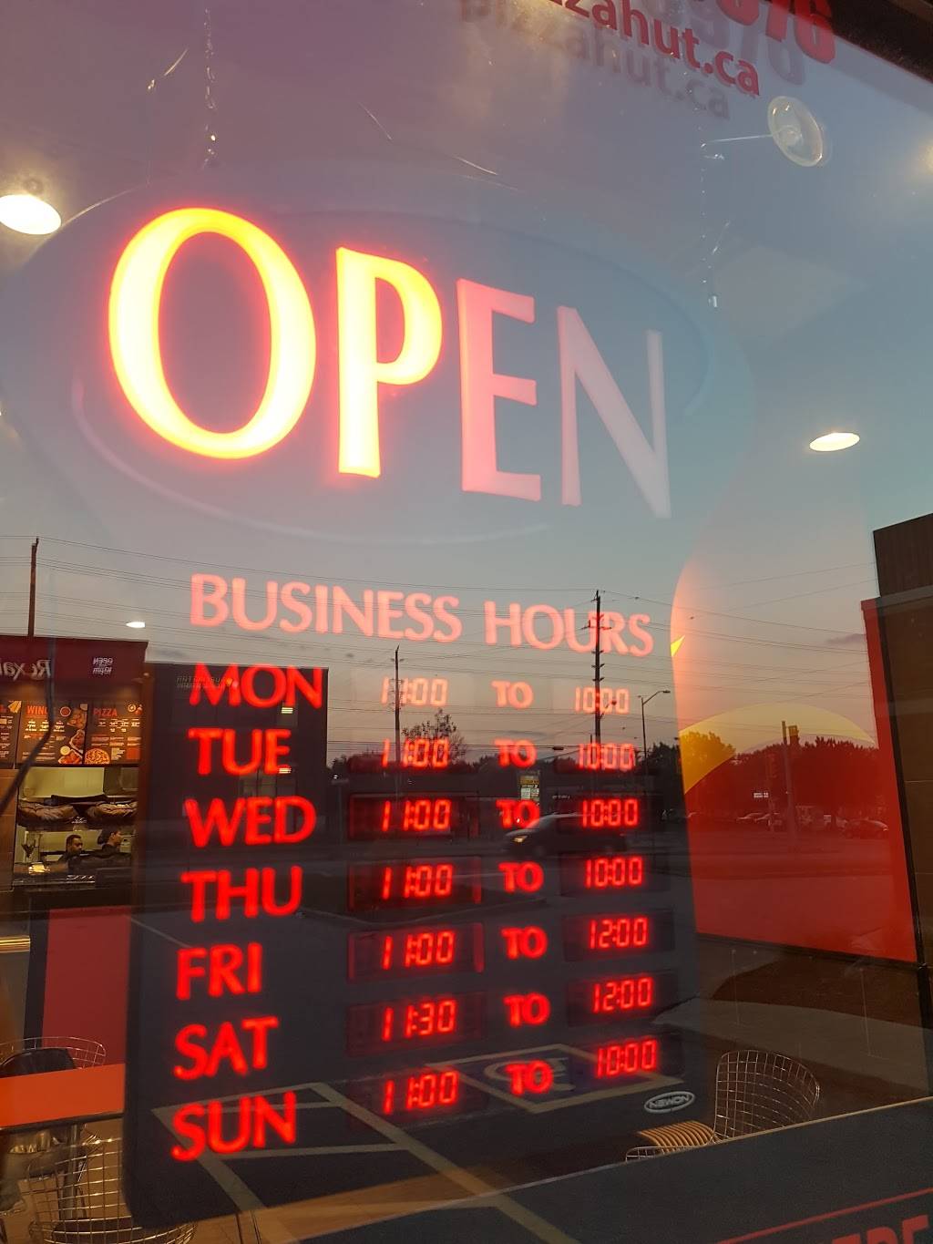 Pizza Hut | restaurant | 5014 New St, Burlington, ON L7L 1V1, Canada | 9056343976 OR +1 905-634-3976