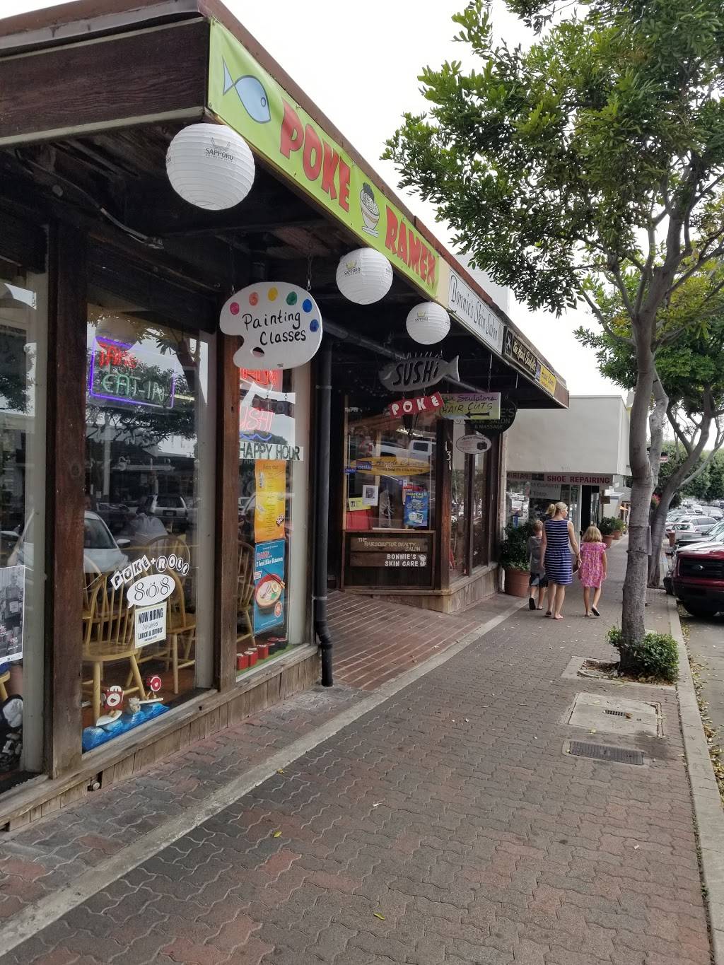 Poke + Roll 808 | restaurant | 129 Avenida Del Mar, San Clemente, CA 92672, USA | 9493663737 OR +1 949-366-3737