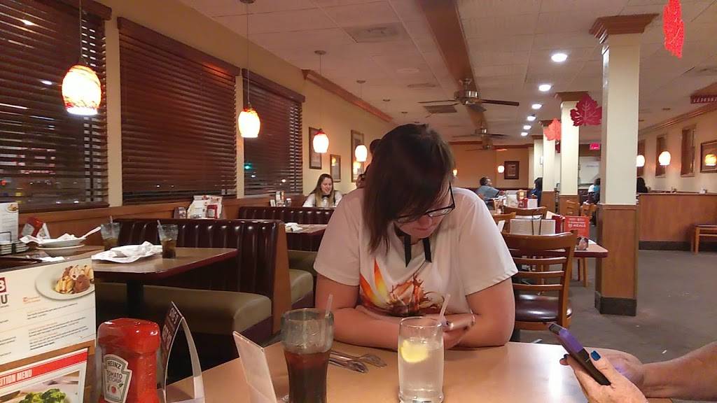 Dennys | restaurant | 702 E Highland Ave, San Bernardino, CA 92404, USA | 9098824456 OR +1 909-882-4456