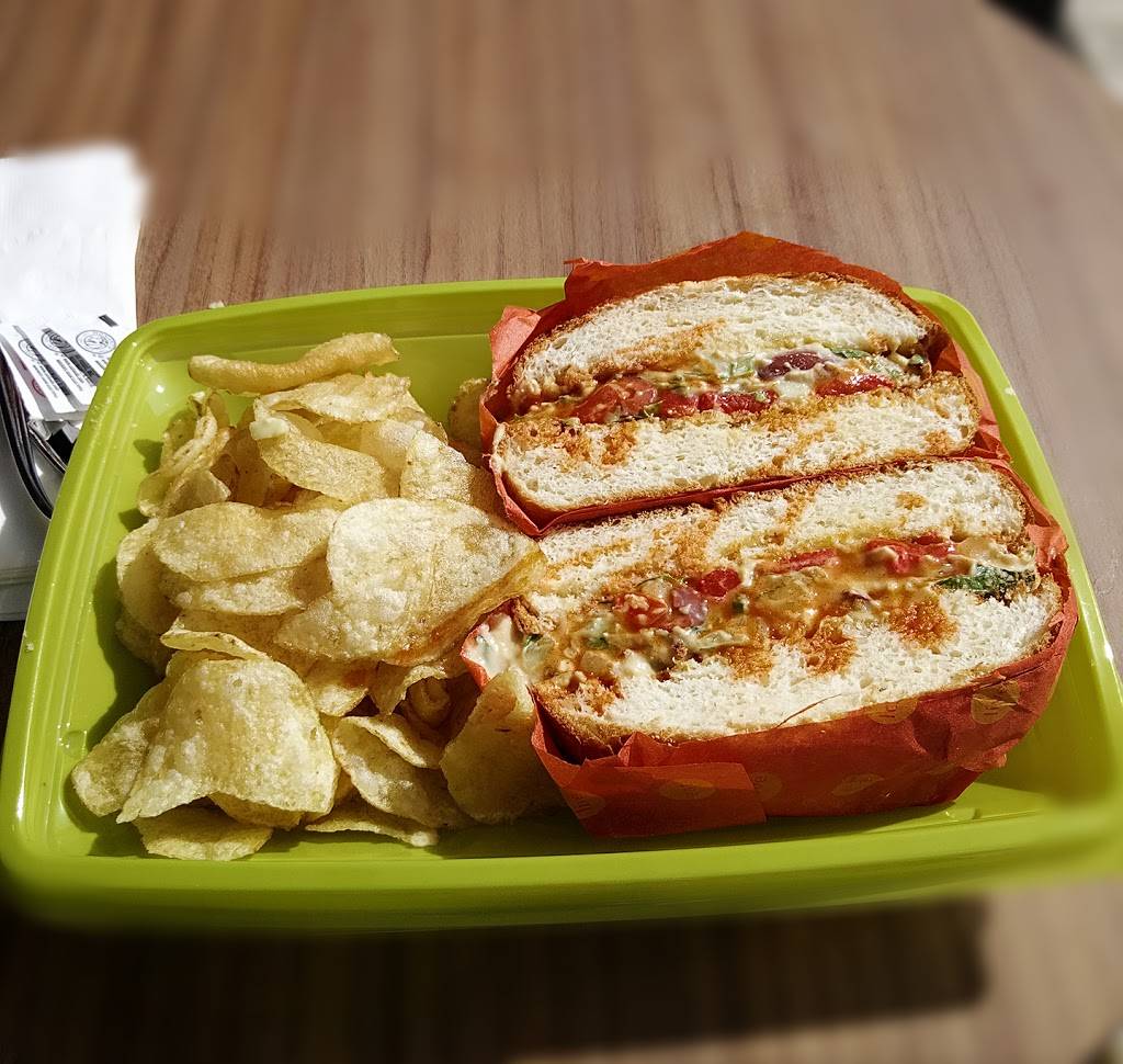 Wolfgang Puck Express | restaurant | Los Angeles International Airport (LAX), Terminal 7, 1 World Way, Los Angeles, CA 90045, USA | 3103371001 OR +1 310-337-1001