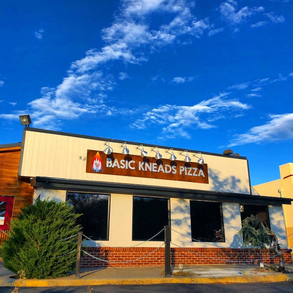Basic Kneads Pizza | restaurant | 17525 S Golden Rd, Golden, CO 80401, USA | 7203401066 OR +1 720-340-1066