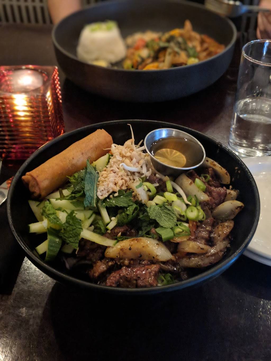 Koh Tao | restaurant | 377 Boulevard Sir-Wilfrid-Laurier, Mont-Saint-Hilaire, QC J3H 3P1, Canada | 4504648883 OR +1 450-464-8883