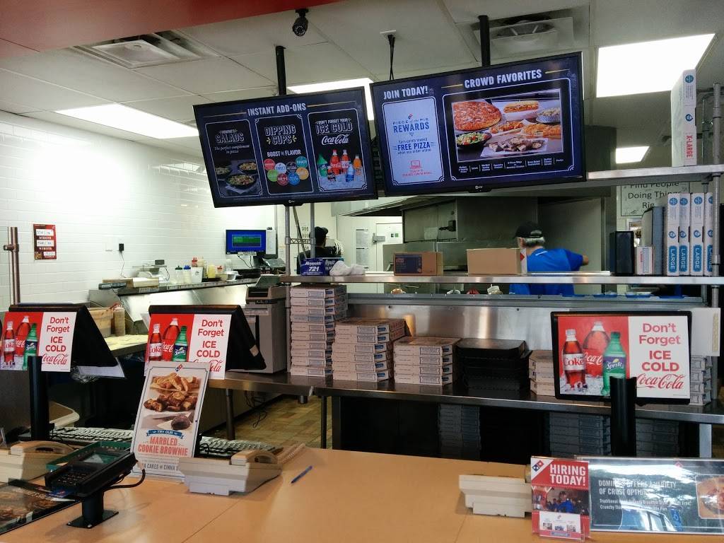 Dominos Pizza | meal delivery | 5285 Red Bug Lake Rd, Winter Springs, FL 32708, USA | 4076952956 OR +1 407-695-2956