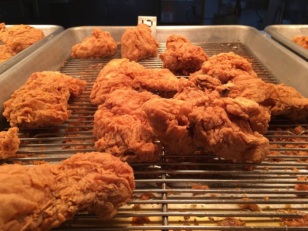 Churchs Chicken | restaurant | 333 S Belt Line Rd, Irving, TX 75060, USA | 9729861858 OR +1 972-986-1858