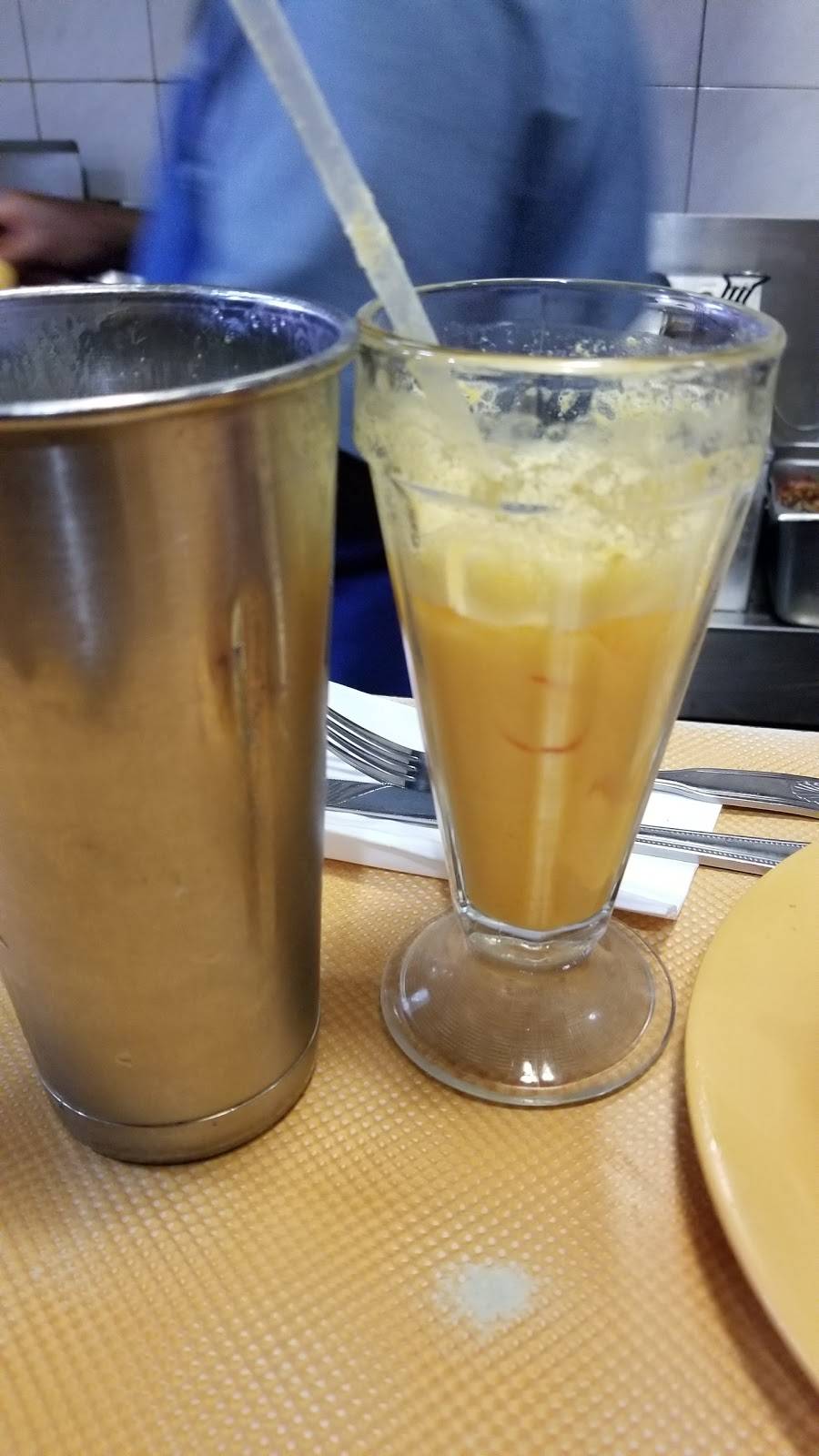 Reben Luncheonette | restaurant | 229 Havemeyer St, Brooklyn, NY 11211, USA | 7183887696 OR +1 718-388-7696